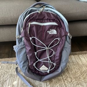 North Face backpack- great condition with separate laptop compartment